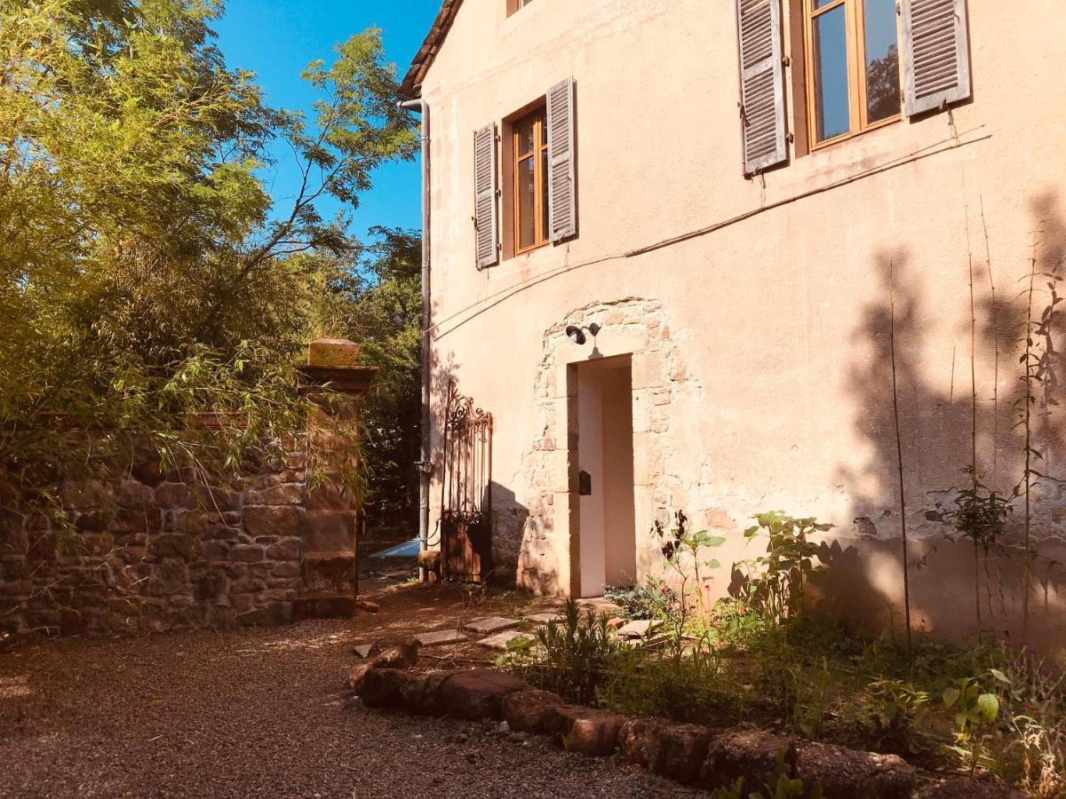 Maison De Famille Et D'Ami-E-S Valady Zewnętrze zdjęcie